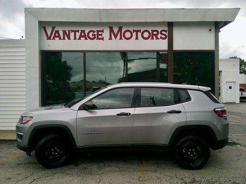 Used 2020 Jeep Compass Sport w/ Cold Weather Group AWD/4WD image 7