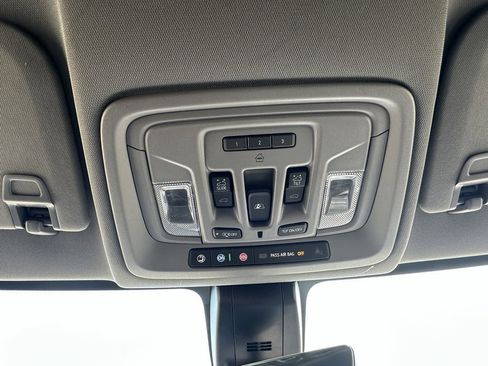 Used 2021 GMC Sierra 2500 Denali w/ Denali Ultimate Package image 33