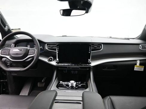 New 2026 Jeep Grand Wagoneer Limited AWD/4WD image 25