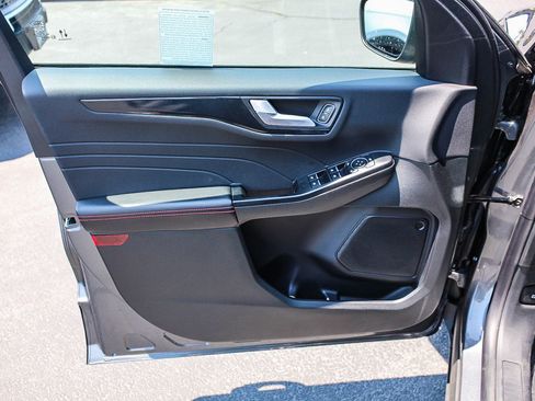 Used 2025 Ford Escape ST-Line w/ Equipment Group 301A image 22