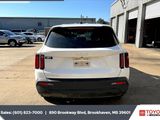 Used 2023 Kia Sorento LX image 4
