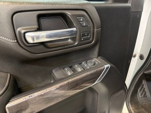 Used 2021 Chevrolet Silverado 3500 LTZ w/ LTZ Texas Edition image 17