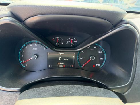 Used 2022 Chevrolet Colorado ZR2 AWD/4WD image 9