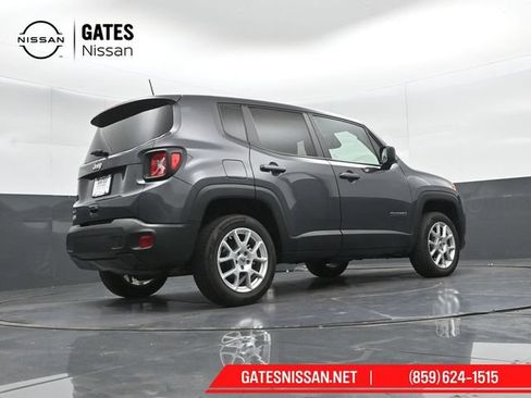 Used 2023 Jeep Renegade Latitude AWD/4WD image 35