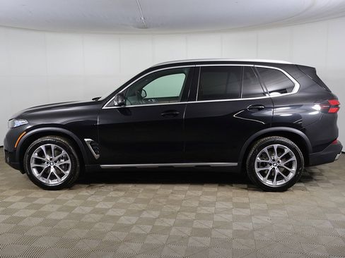Used 2024 BMW X5 xDrive40i w/ Premium Package image 16