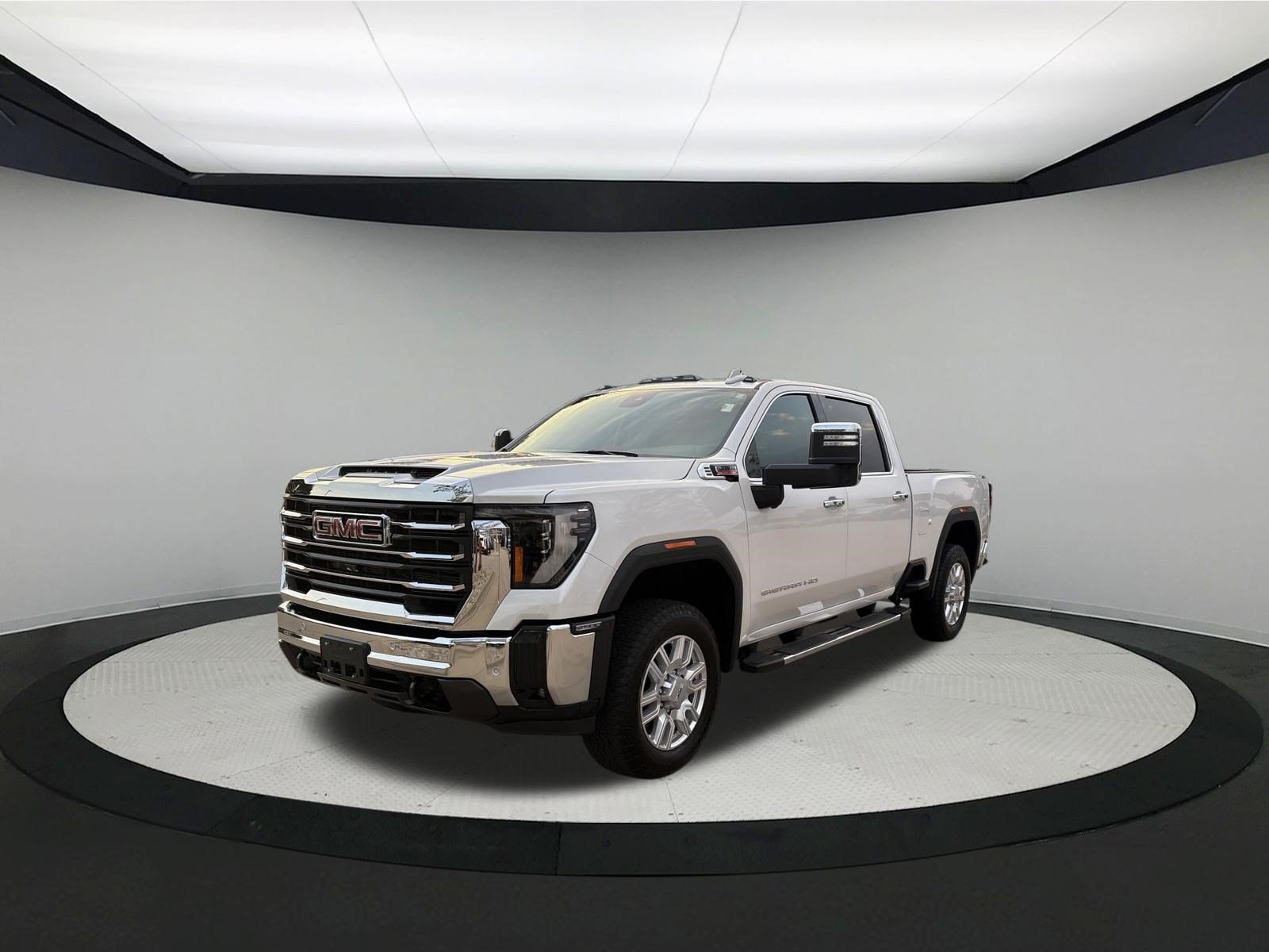Used 2024 GMC Sierra 2500 SLT w/ SLT Premium Package AWD/4WD image 3