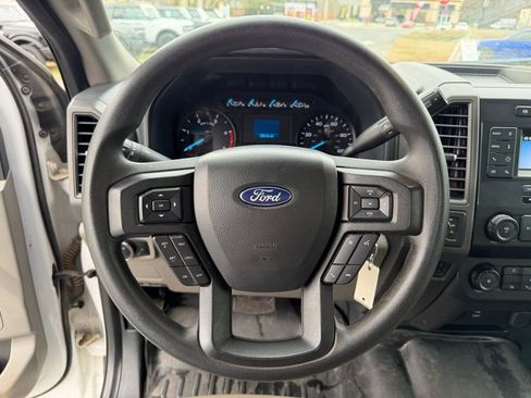 Used 2022 Ford F450 XL w/ Power Equipment Group image 35