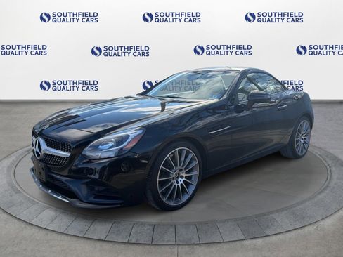 Used 2020 Mercedes-Benz SLC 300 w/ Premium Package image 2