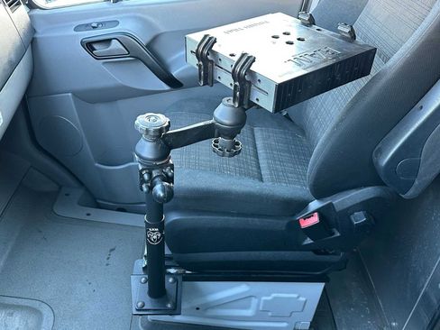 Used 2016 Freightliner Sprinter 2500 image 39