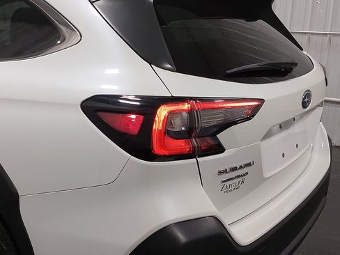 Used 2024 Subaru Outback Premium image 33