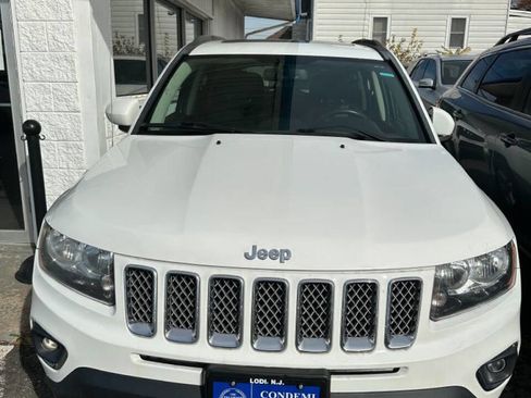 Used 2015 Jeep Compass High Altitude image 1