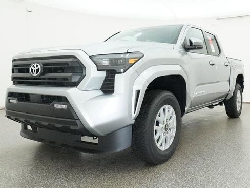 New 2026 Toyota Tacoma SR5 image 32