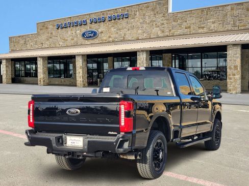 New 2026 Ford F250 Lariat w/ Black Appearance Package image 5