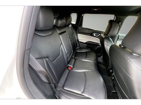 Used 2026 Jeep Compass Limited AWD/4WD image 26