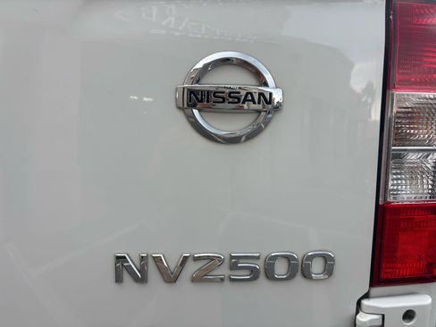 Used 2021 Nissan NV 2500 SV w/ Back Door Glass Package RWD image 54