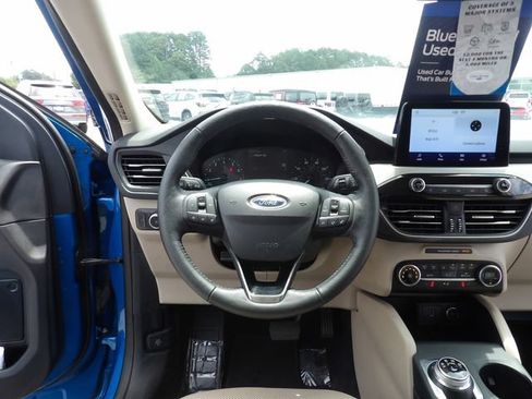 Certified 2020 Ford Escape SEL FWD image 24