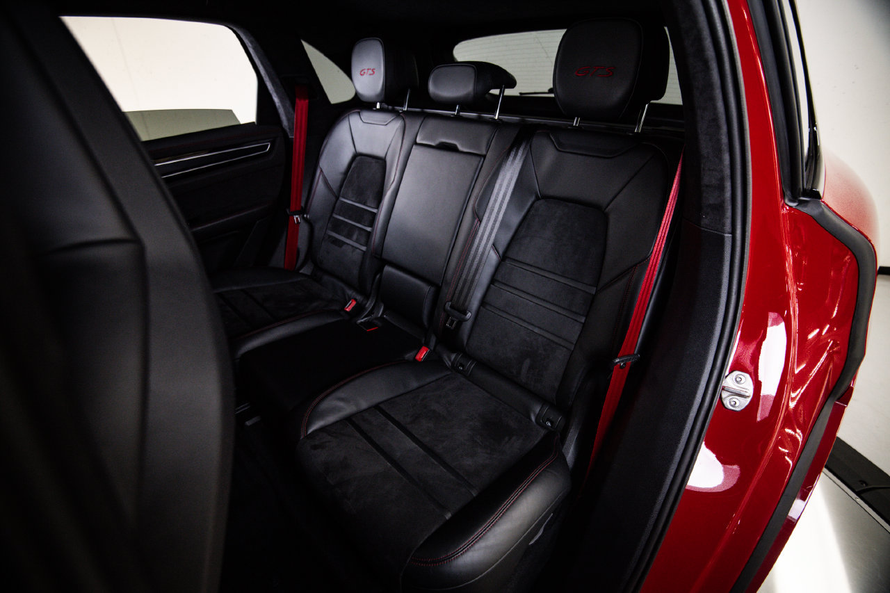 Certified 2022 Porsche Cayenne GTS AWD/4WD image 24