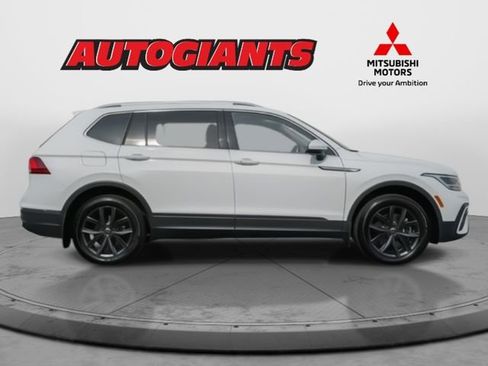Used 2024 Volkswagen Tiguan SE image 3