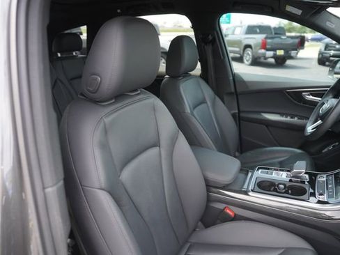 Used 2021 Audi Q7 3.0T Premium w/ Convenience Package AWD/4WD image 20