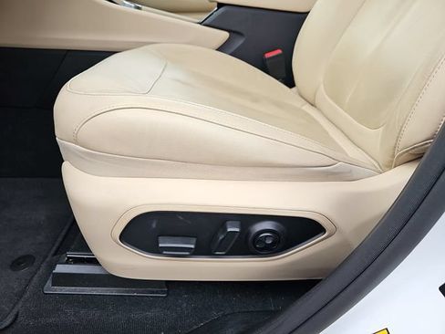 Used 2022 Jeep Grand Cherokee Limited RWD image 17