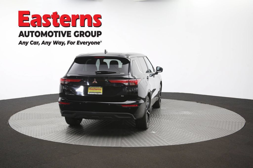 Used 2024 Mitsubishi Outlander SE AWD/4WD image 40