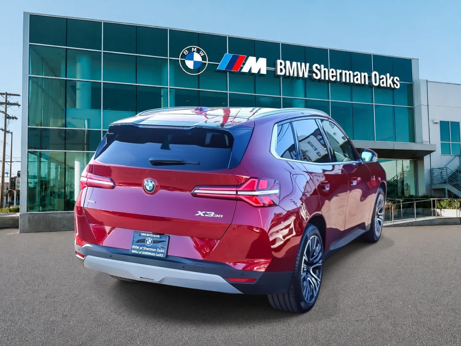 Used 2026 BMW X3 xDrive30i w/ Premium Package AWD/4WD image 4