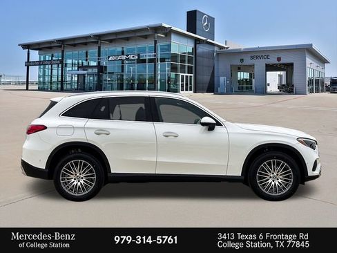 Certified 2025 Mercedes-Benz GLC 300 4MATIC image 11