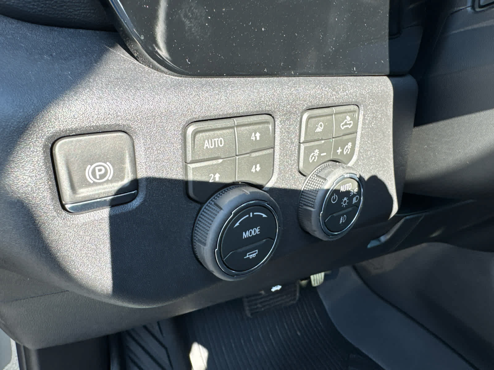 New 2026 Chevrolet Silverado 1500 RST AWD/4WD image 18