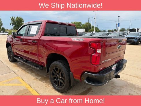Used 2026 Chevrolet Silverado 1500 LT Trail Boss w/ LT Trail Boss Premium Package AWD/4WD image 12