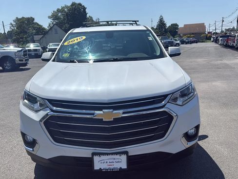 Used 2019 Chevrolet Traverse LT w/ LT Premium Package AWD/4WD image 2