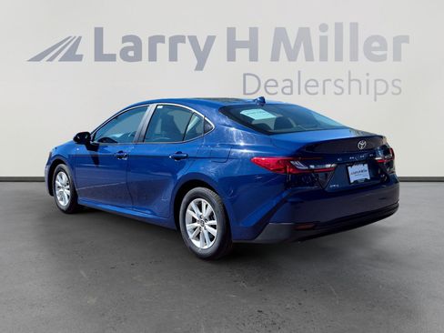 Certified 2025 Toyota Camry LE FWD image 3