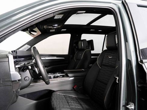 Used 2025 Cadillac Escalade V w/ LPO, Floor Liner Package image 20