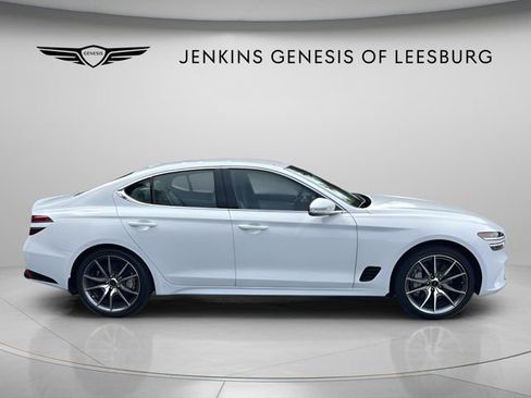 Used 2025 Genesis G70 2.5T AWD/4WD image 2