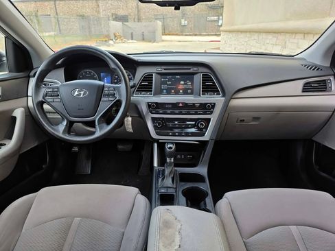 Used 2017 Hyundai Sonata SE FWD image 13