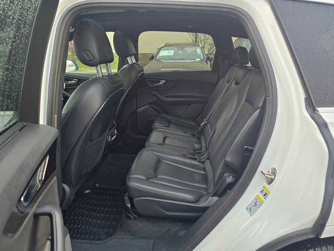 Used 2017 Audi Q7 3.0T Prestige image 18