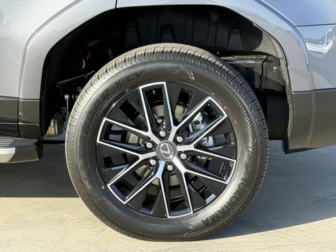 New 2026 Lexus GX 550 AWD/4WD image 16