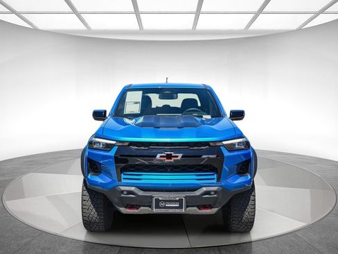 Used 2024 Chevrolet Colorado ZR2 w/ Technology Package AWD/4WD image 6
