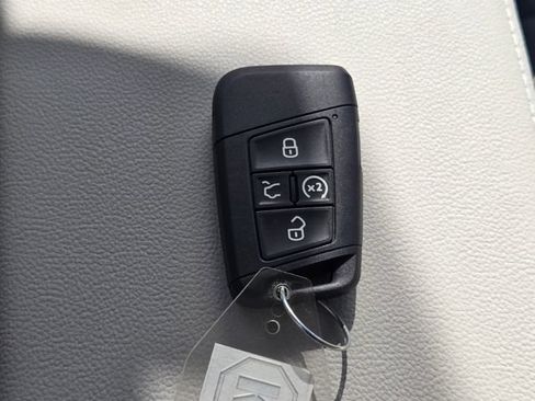New 2026 Volkswagen Jetta SE FWD image 20