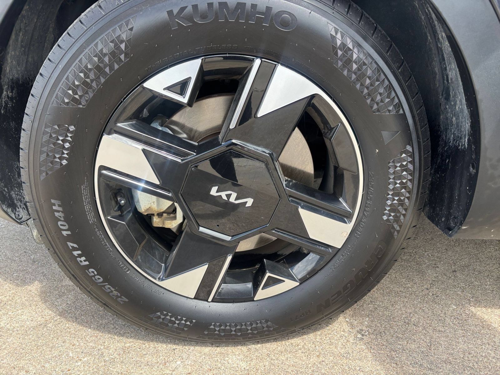 Used 2026 Kia Sportage LX FWD image 29