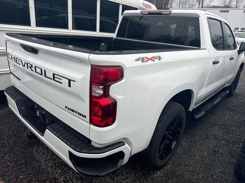 Used 2022 Chevrolet Silverado 1500 Custom image 6