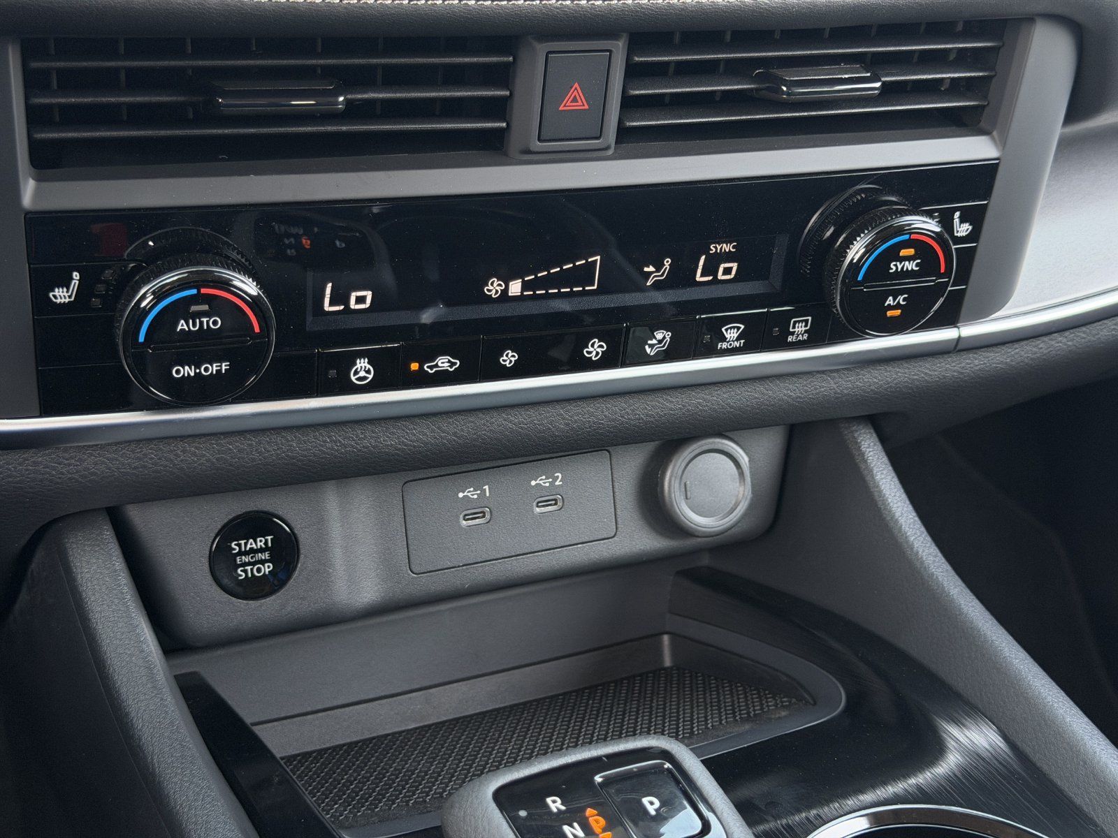 Used 2026 Nissan Rogue Dark Armor FWD image 22