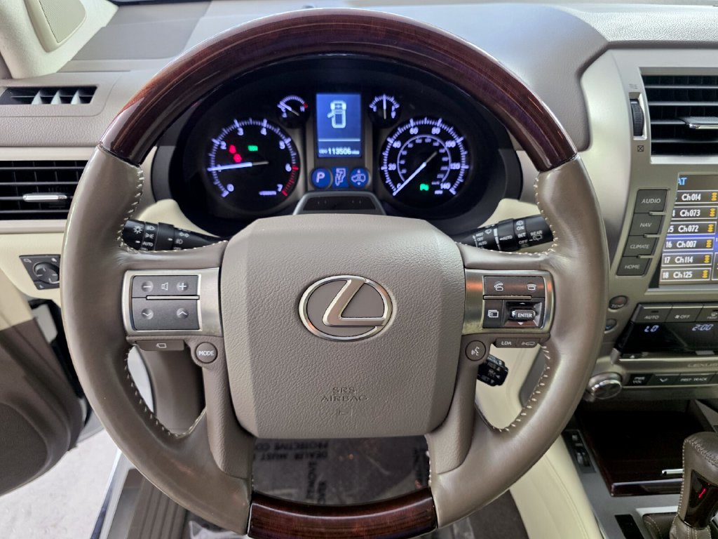 Used 2018 Lexus GX 460 Luxury AWD/4WD image 17