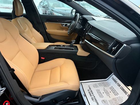 Used 2017 Volvo S90 T6 Momentum w/ Vision Package image 15