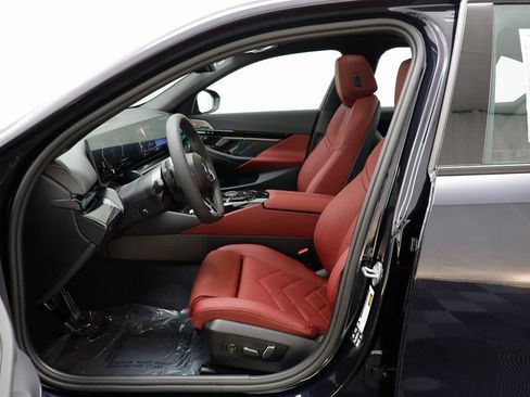 New 2026 BMW 530i xDrive w/ M Sport Package image 5