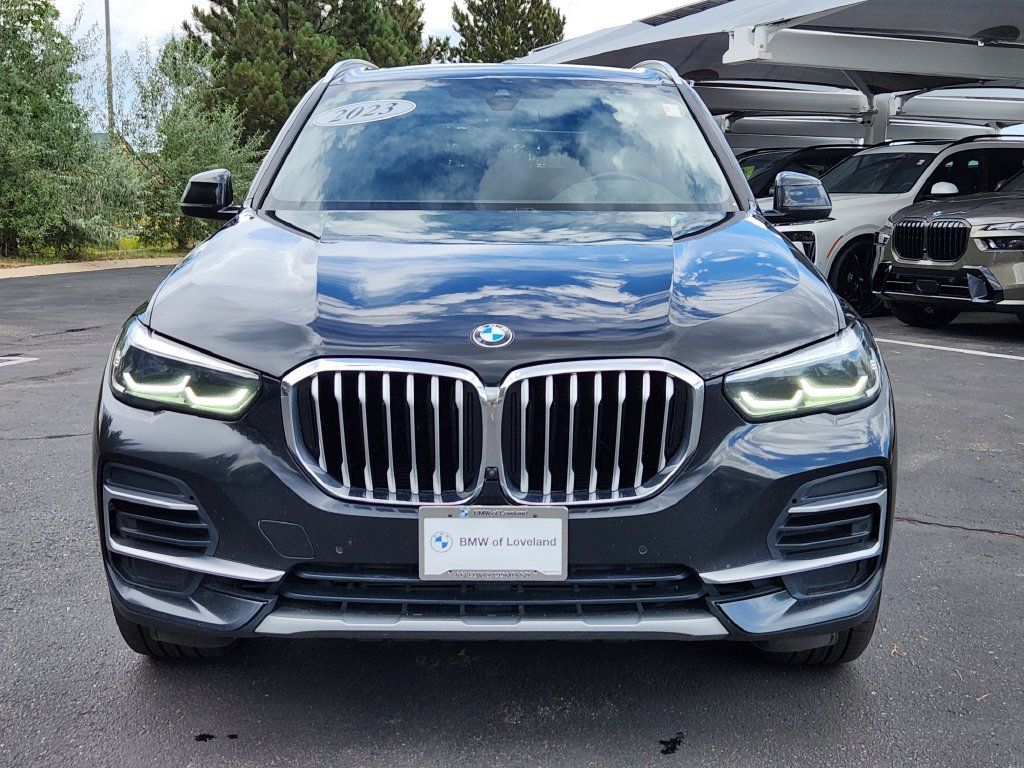 Used 2023 BMW X5 xDrive40i w/ Premium Package AWD/4WD image 5