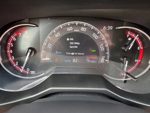 Used 2025 Toyota RAV4 XLE AWD/4WD image 23