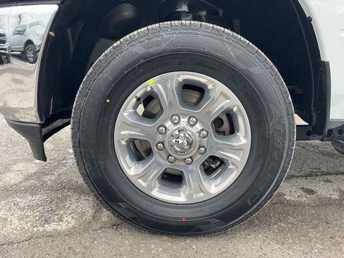 Used 2024 RAM 2500 Big Horn image 29