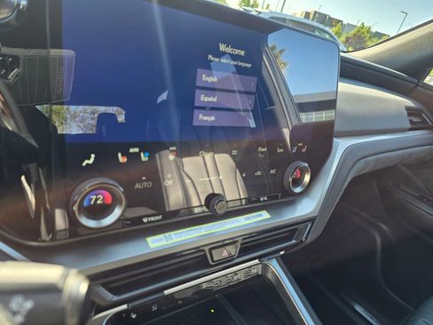 New 2026 Lexus TX 500h AWD image 30