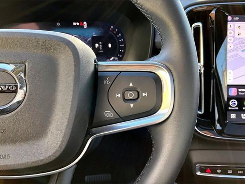 Certified 2026 Volvo XC40 B5 Plus w/ Protection Package Premier image 11