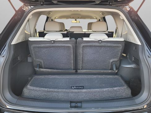 Used 2019 Volkswagen Tiguan SE image 23